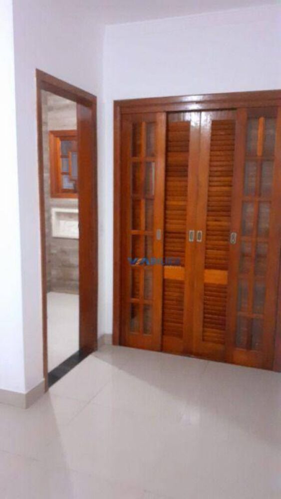 Sobrado, 3 quartos, 121 m² - Foto 2
