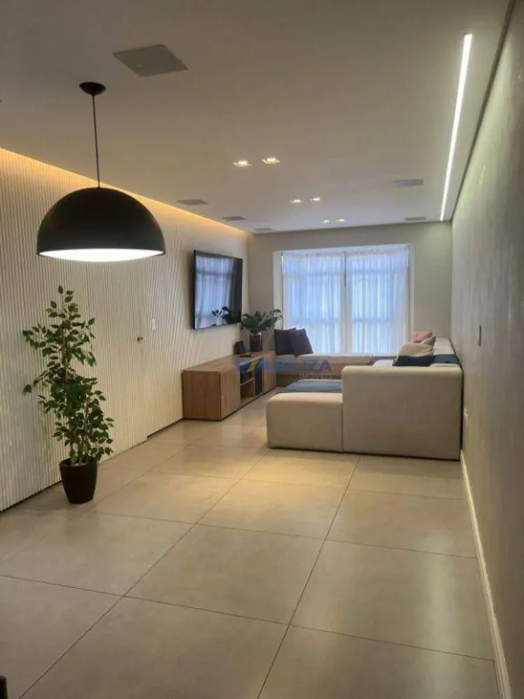 Sobrado, 4 quartos, 310 m² - Foto 1