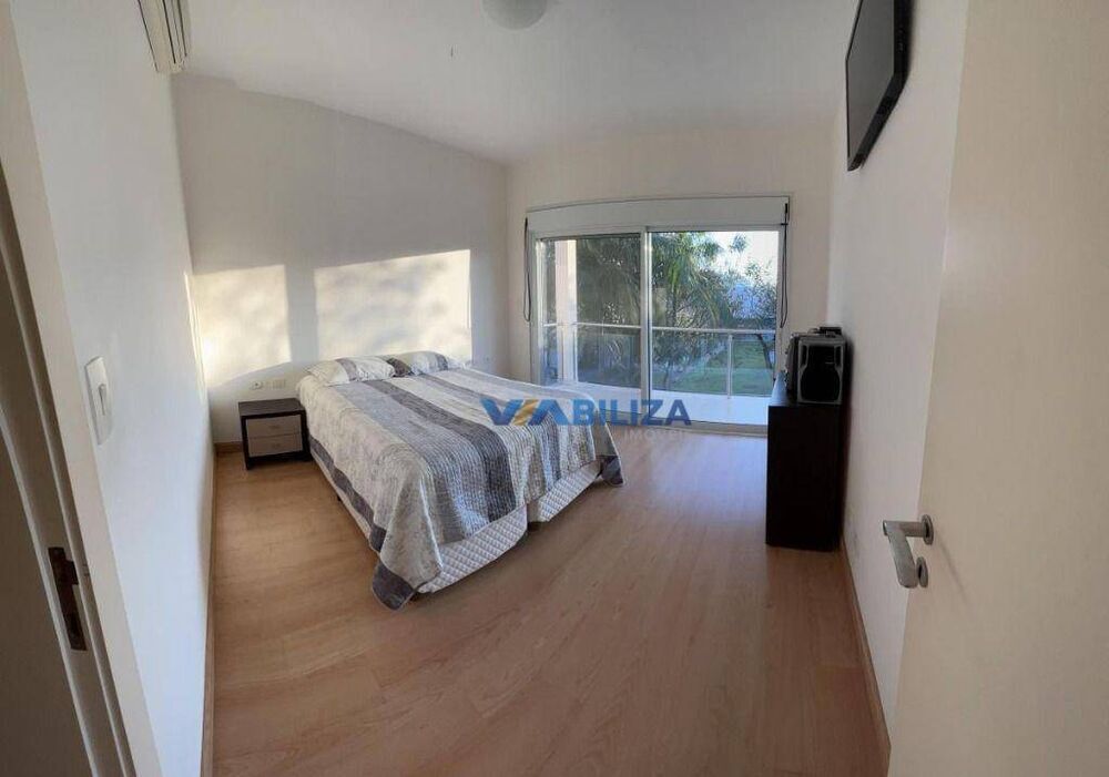 Casa de Condomínio à venda com 4 quartos, 400m² - Foto 3
