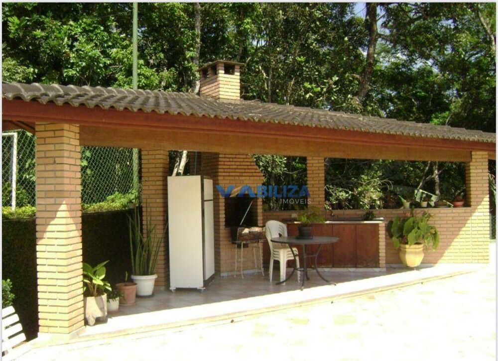Sobrado à venda com 6 quartos, 500m² - Foto 1