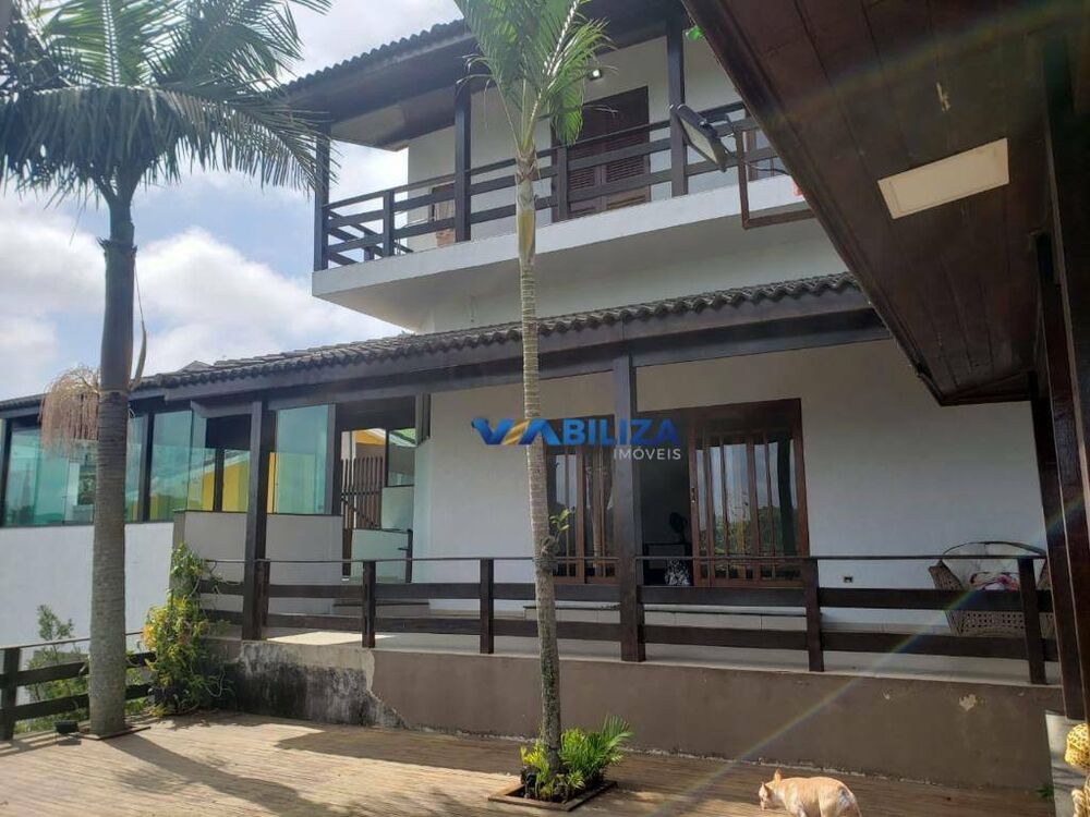Sobrado à venda com 3 quartos, 425m² - Foto 1