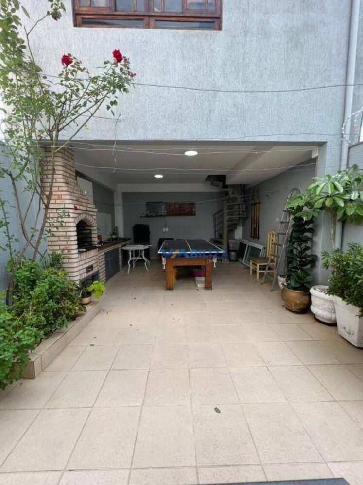 Sobrado, 3 quartos, 230 m² - Foto 1