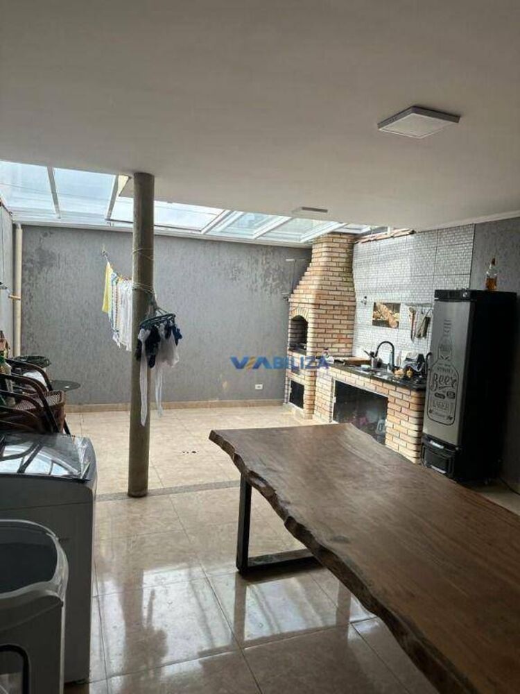 Casa, 3 quartos, 260 m² - Foto 4