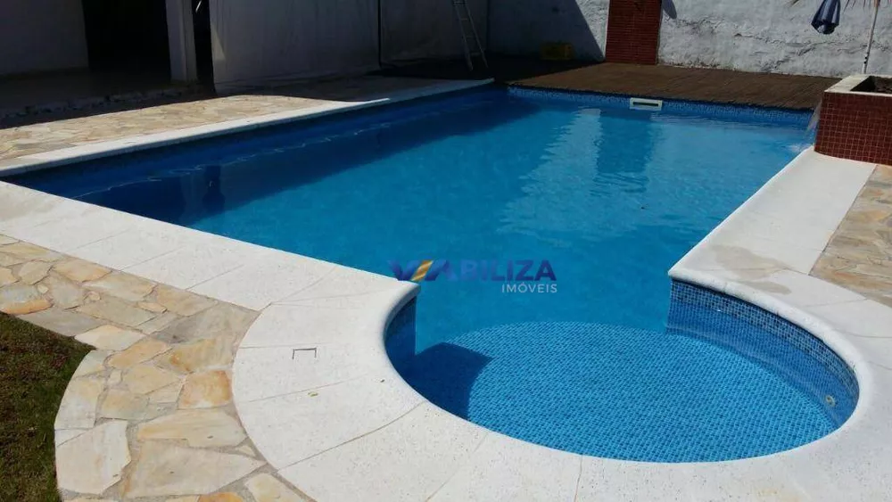 Casa de Condomínio à venda com 3 quartos, 600m² - Foto 3