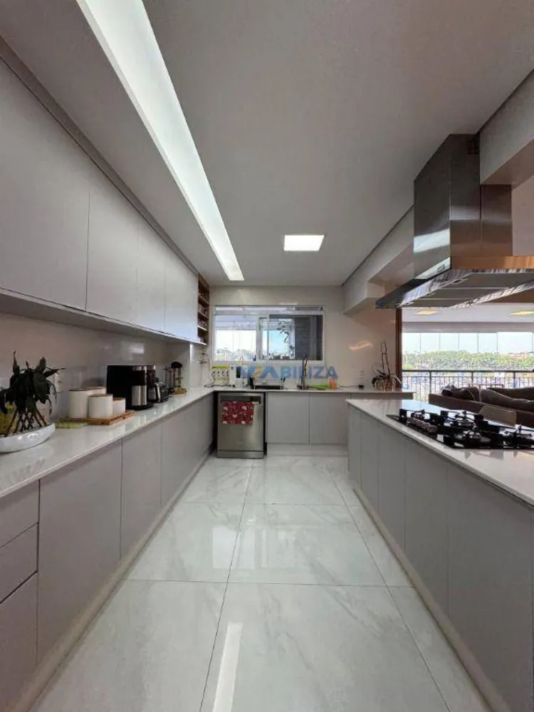 Apartamento, 3 quartos, 182 m² - Foto 5