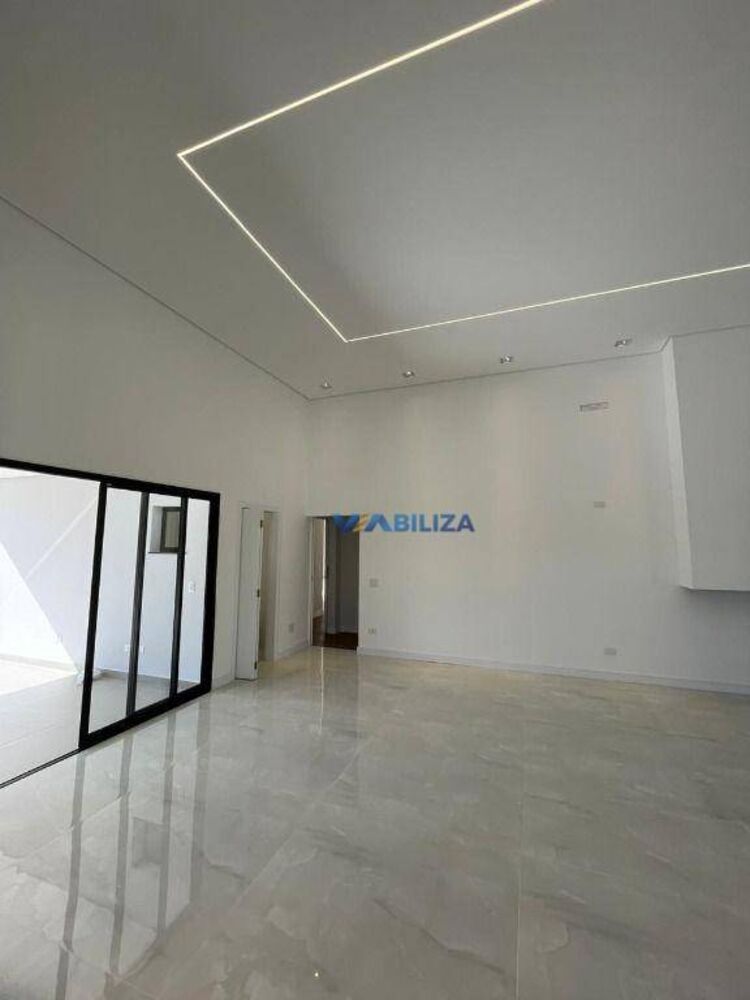 Casa à venda com 3 quartos, 261m² - Foto 3
