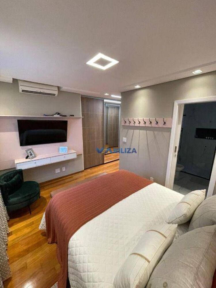 Apartamento à venda com 3 quartos, 197m² - Foto 7