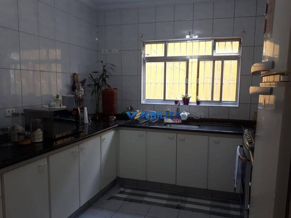 Sobrado, 3 quartos, 200 m² - Foto 1