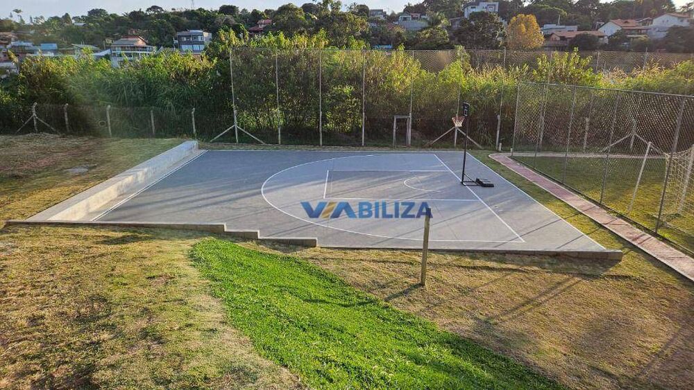 Casa de Condomínio à venda com 3 quartos, 214m² - Foto 2