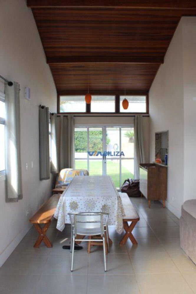Casa de Condomínio à venda com 3 quartos, 214m² - Foto 4