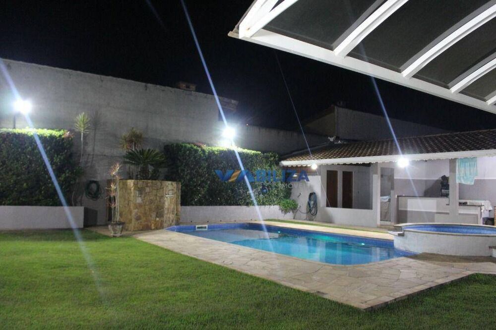 Casa de Condomínio à venda com 3 quartos, 214m² - Foto 5