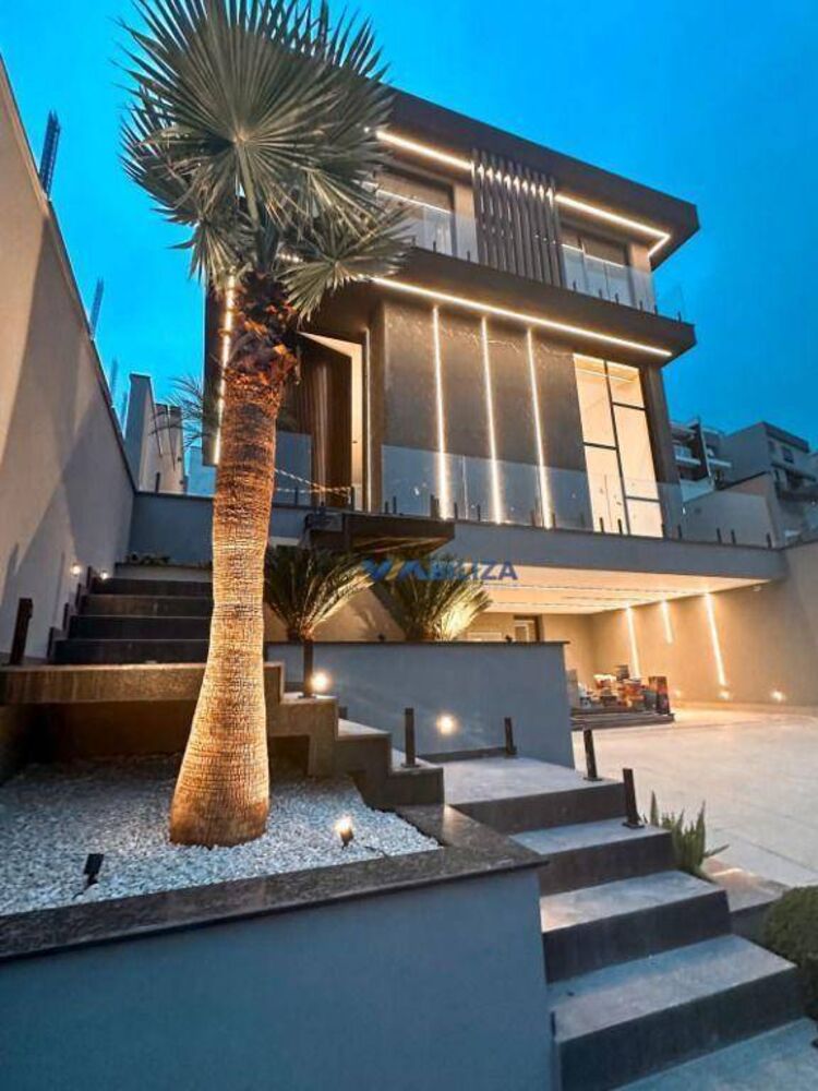 Sobrado, 4 quartos, 240 m² - Foto 1