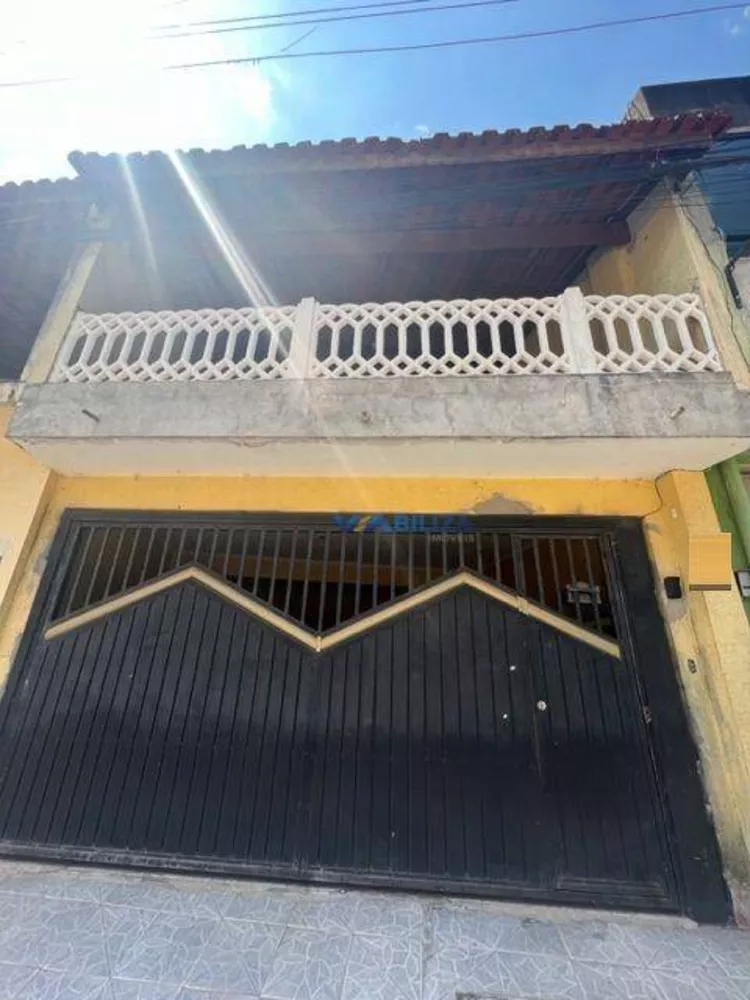 Sobrado à venda com 3 quartos, 220m² - Foto 1