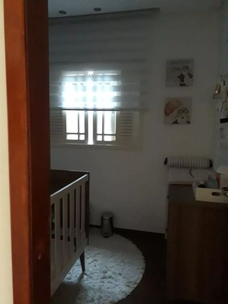 Casa, 3 quartos, 250 m² - Foto 11