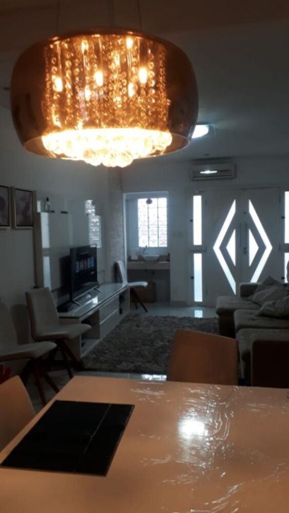 Casa à venda com 3 quartos, 250m² - Foto 8