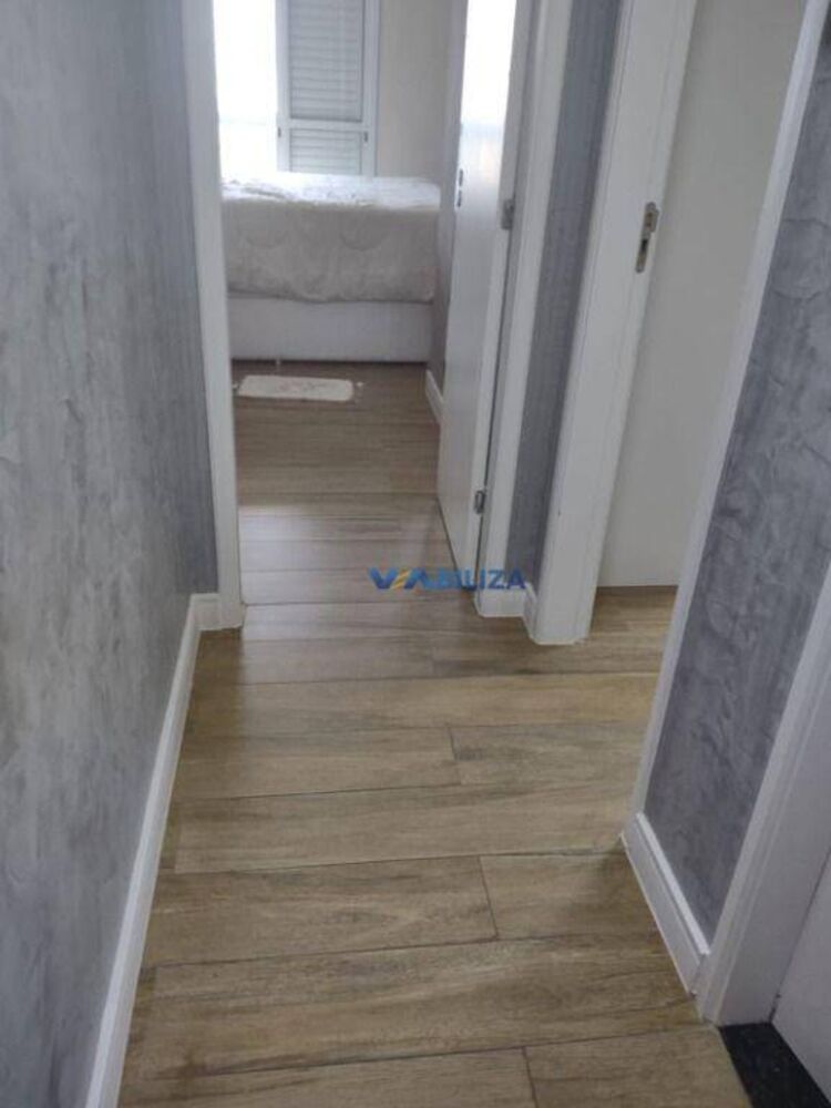 Apartamento à venda com 3 quartos, 76m² - Foto 4