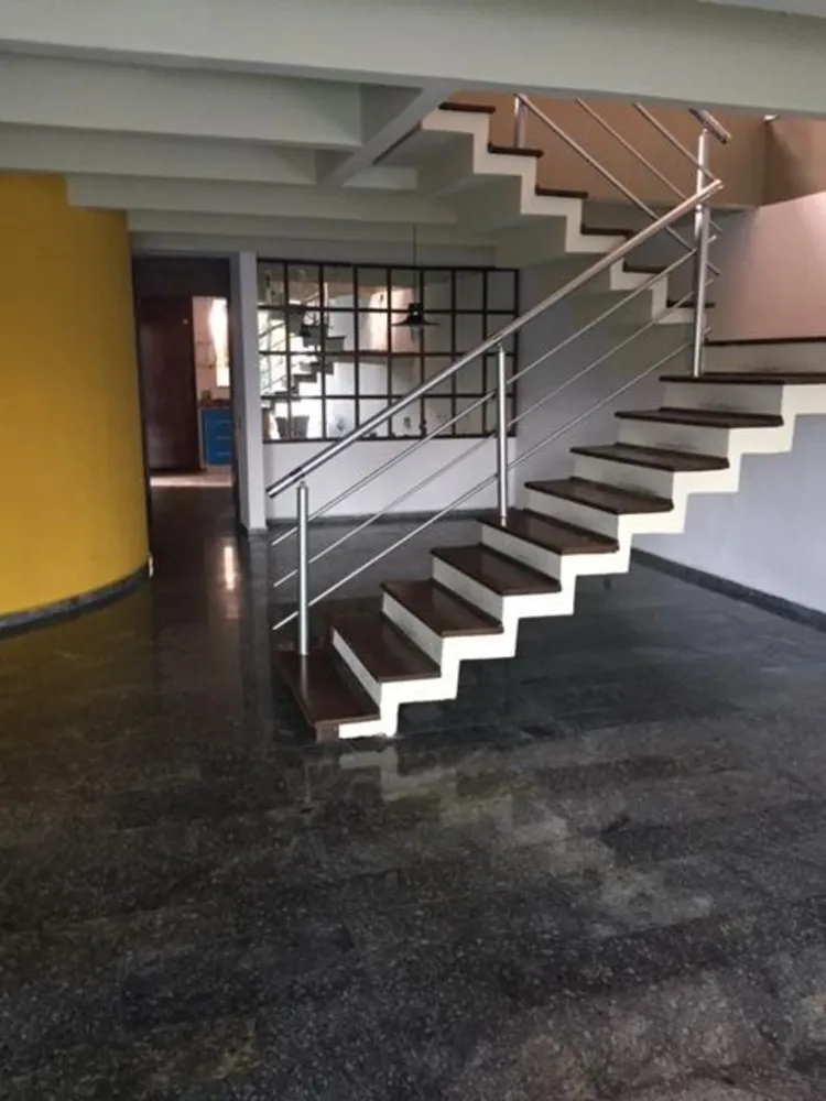 Sobrado, 4 quartos, 350 m² - Foto 2
