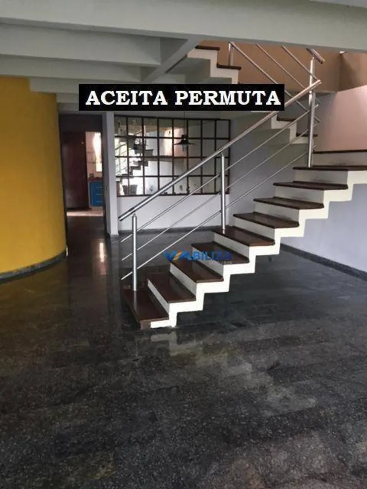 Sobrado, 4 quartos, 350 m² - Foto 1