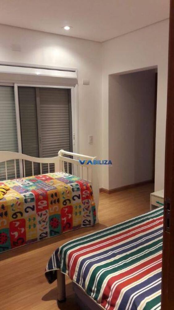 Sobrado à venda com 4 quartos, 600m² - Foto 2