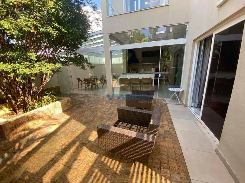Sobrado, 4 quartos, 304 m² - Foto 4