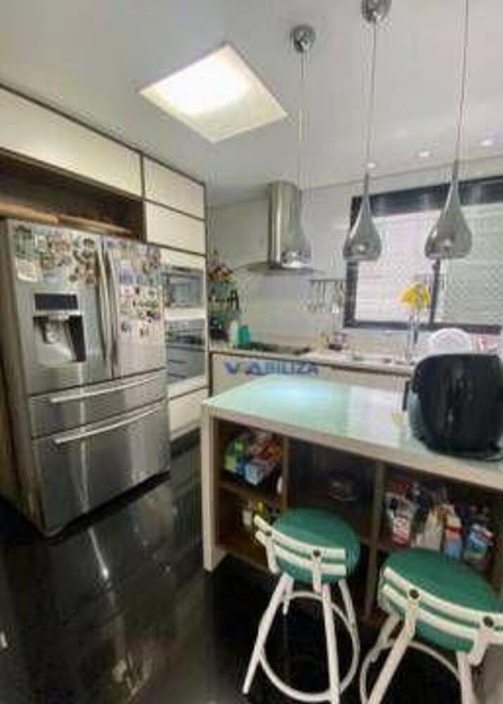 Cobertura, 3 quartos, 211 m² - Foto 2