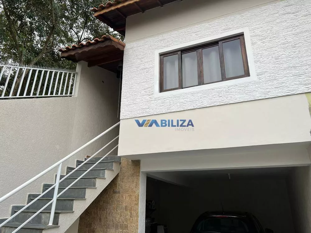 Sobrado à venda com 4 quartos, 145m² - Foto 1