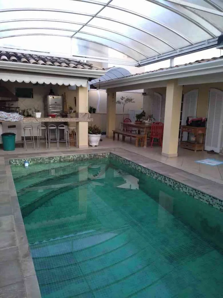 Sobrado, 4 quartos, 321 m² - Foto 1