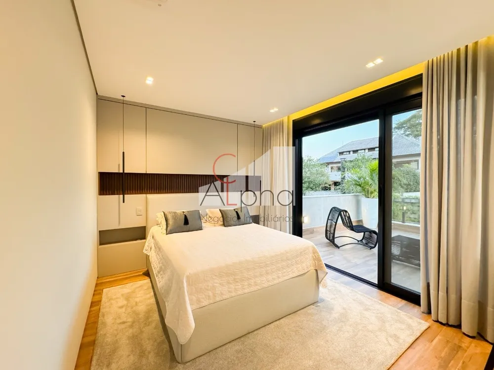 Sobrado, 5 quartos, 600 m² - Foto 1