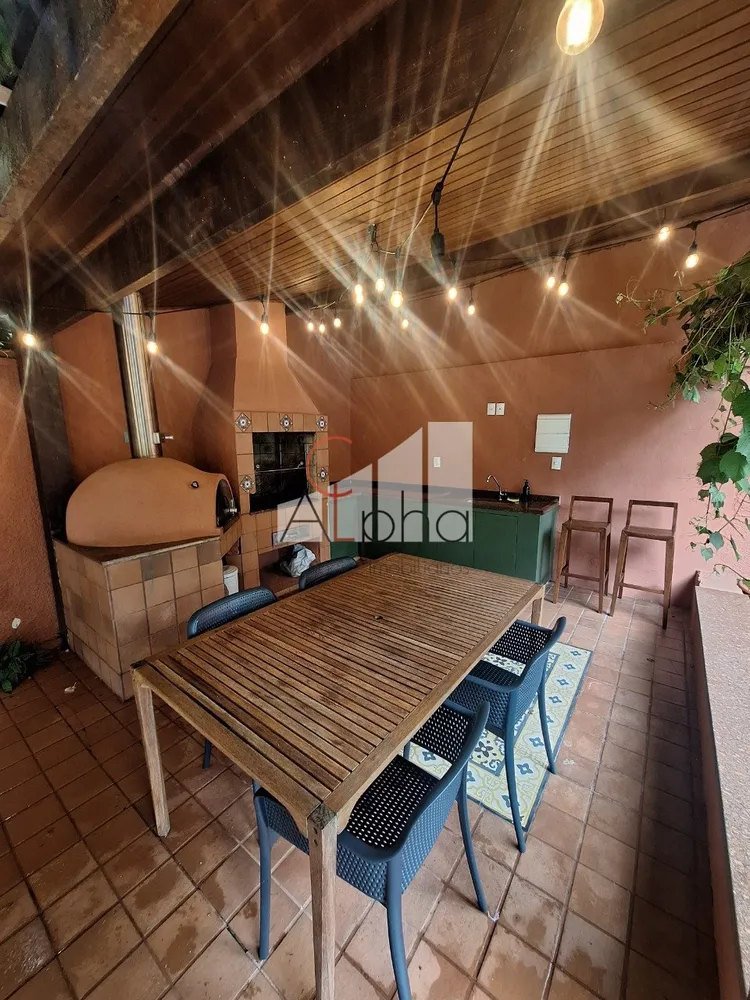 Sobrado, 3 quartos, 246 m² - Foto 2
