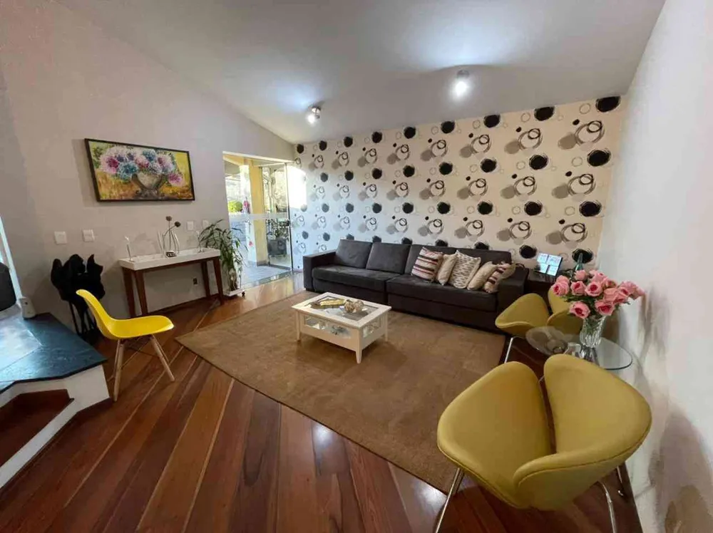 Sobrado, 3 quartos, 340 m² - Foto 1