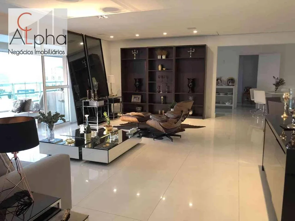 Apartamento, 3 quartos, 202 m² - Foto 4