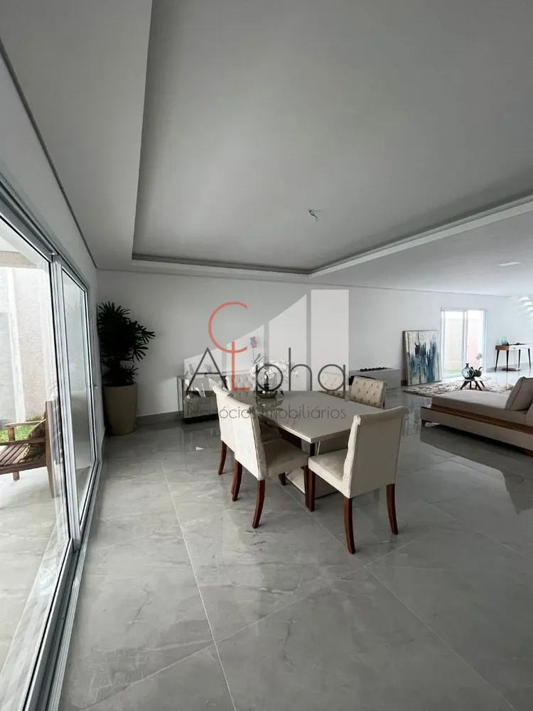 Sobrado, 4 quartos, 438 m² - Foto 1