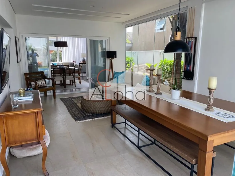 Sobrado, 3 quartos, 365 m² - Foto 1
