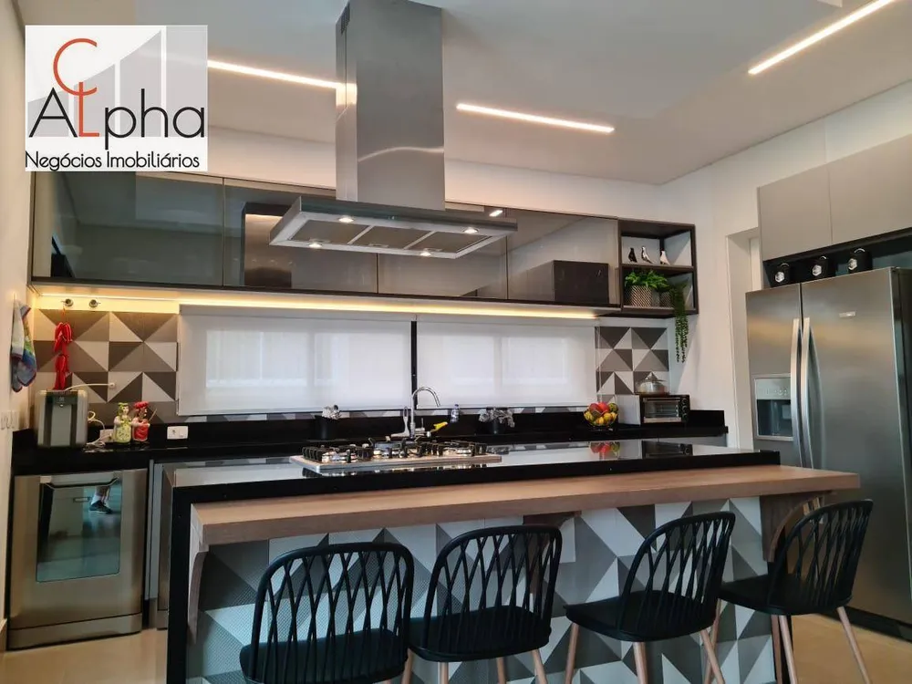 Sobrado, 4 quartos, 446 m² - Foto 1