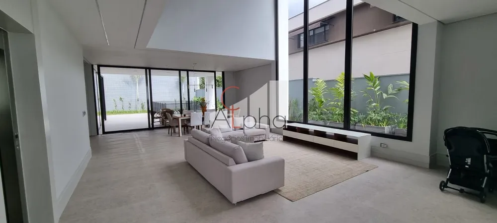 Sobrado, 4 quartos, 588 m² - Foto 1