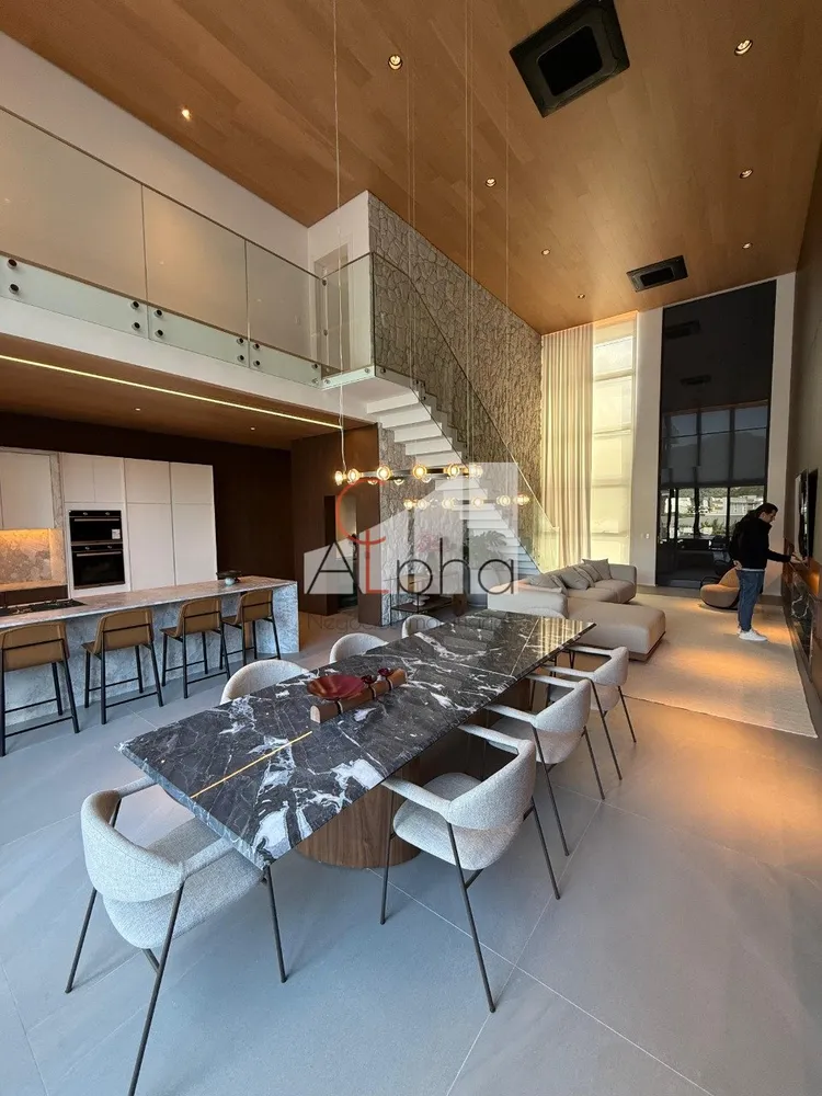 Sobrado, 3 quartos, 470 m² - Foto 1