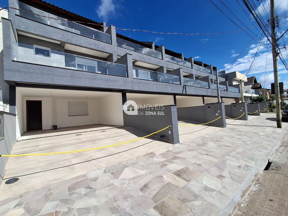 Casa, 3 quartos, 194 m² - Foto 1