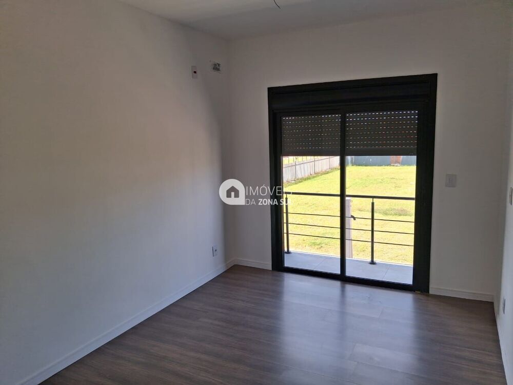 Sobrado à venda com 3 quartos, 120m² - Foto 2