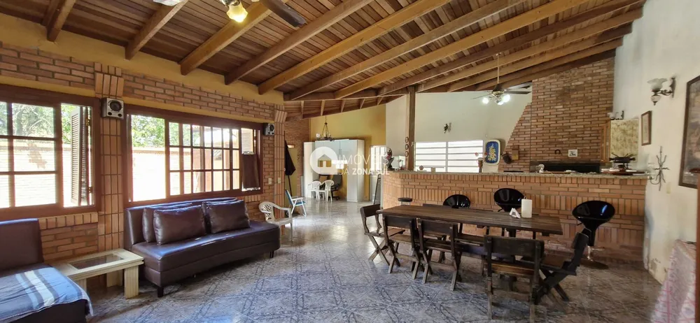 Casa, 2 quartos, 196 m² - Foto 1