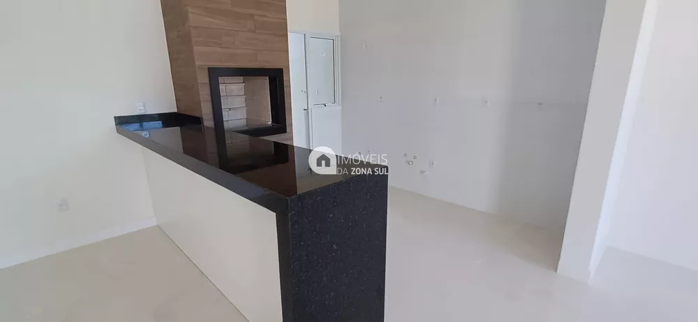 Casa à venda com 3 quartos, 97m² - Foto 4