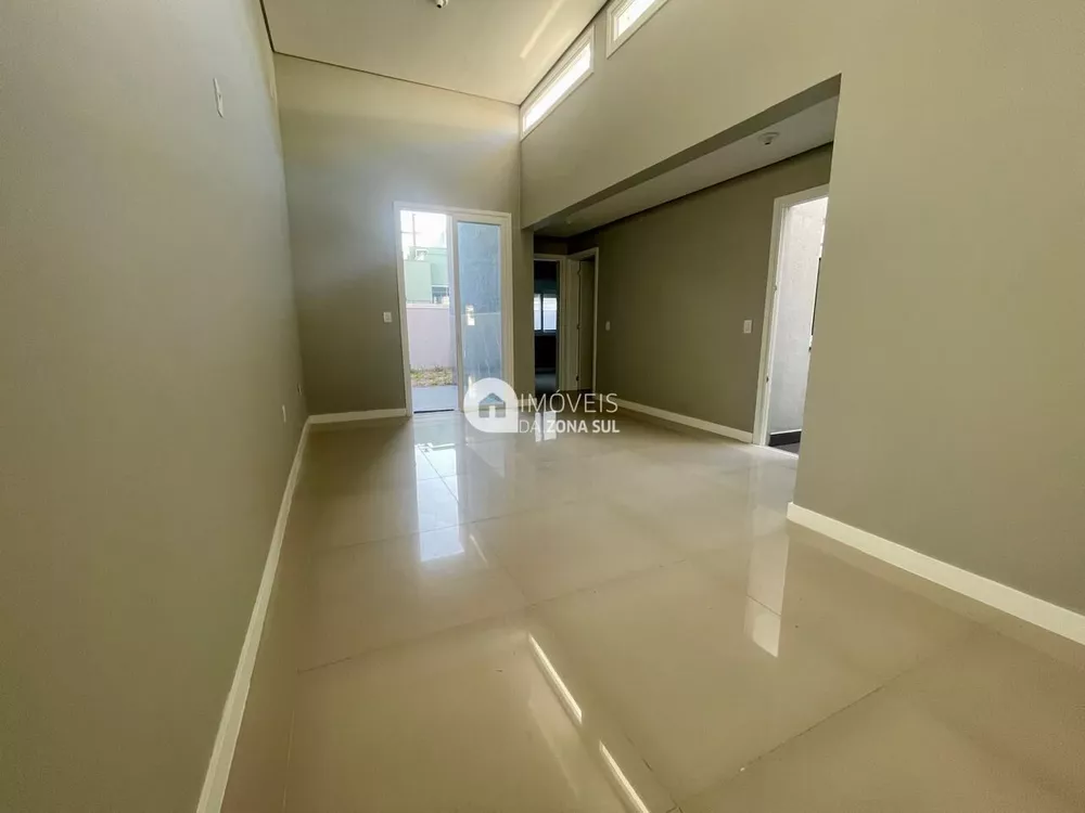 Casa de Condomínio à venda com 3 quartos, 100m² - Foto 3