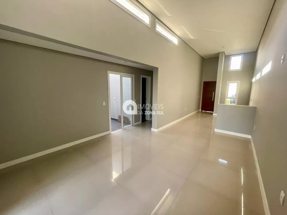 Casa de Condomínio à venda com 3 quartos, 100m² - Foto 2