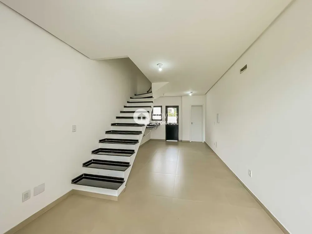 Sobrado, 2 quartos, 72 m² - Foto 2