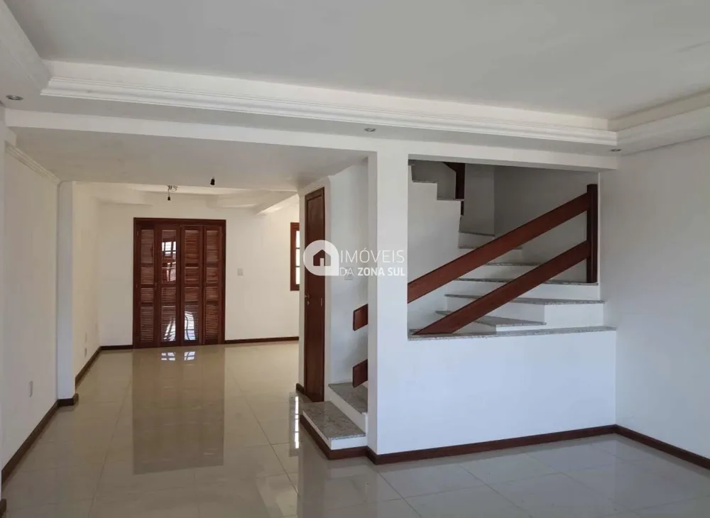 Casa, 3 quartos, 210 m² - Foto 1