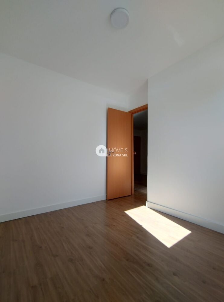 Apartamento à venda com 2 quartos, 40m² - Foto 5