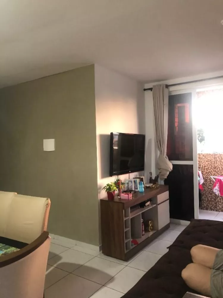 Apartamento à venda com 2 quartos, 60m² - Foto 4