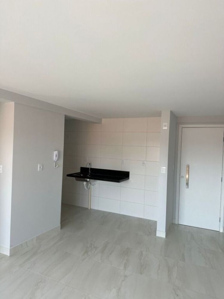 Apartamento à venda com 2 quartos, 55m² - Foto 2