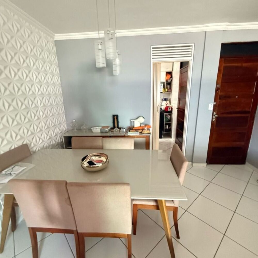 Apartamento à venda com 3 quartos, 98m² - Foto 2