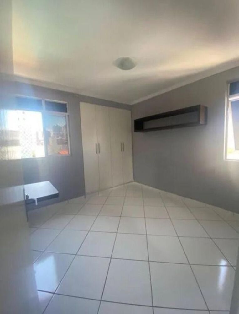 Apartamento à venda com 3 quartos, 98m² - Foto 4