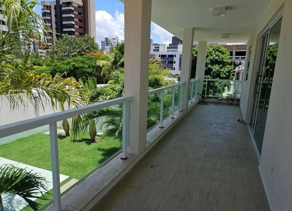 Casa à venda com 5 quartos, 331m² - Foto 8